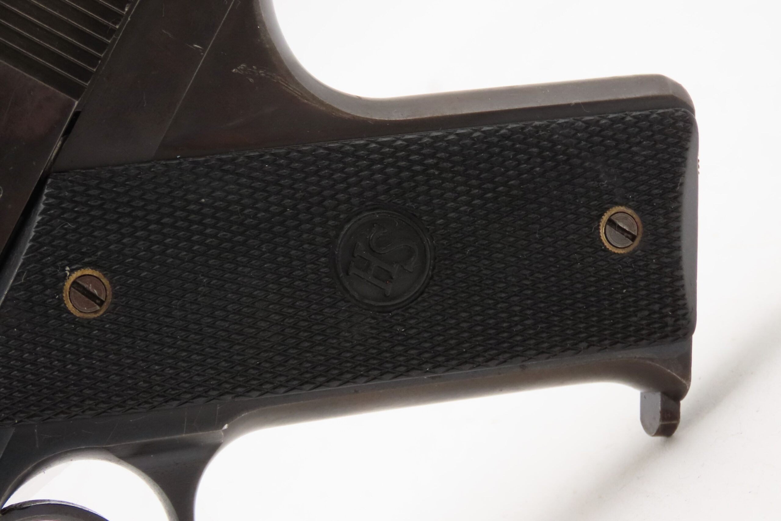 1940 mfr. HIGH STANDARD “Model H-B” .22 LR RF Semi-Auto TARGET Pistol C&R WW II Era w/Reputation for RELIABILITY & ACCURACY - Image 4