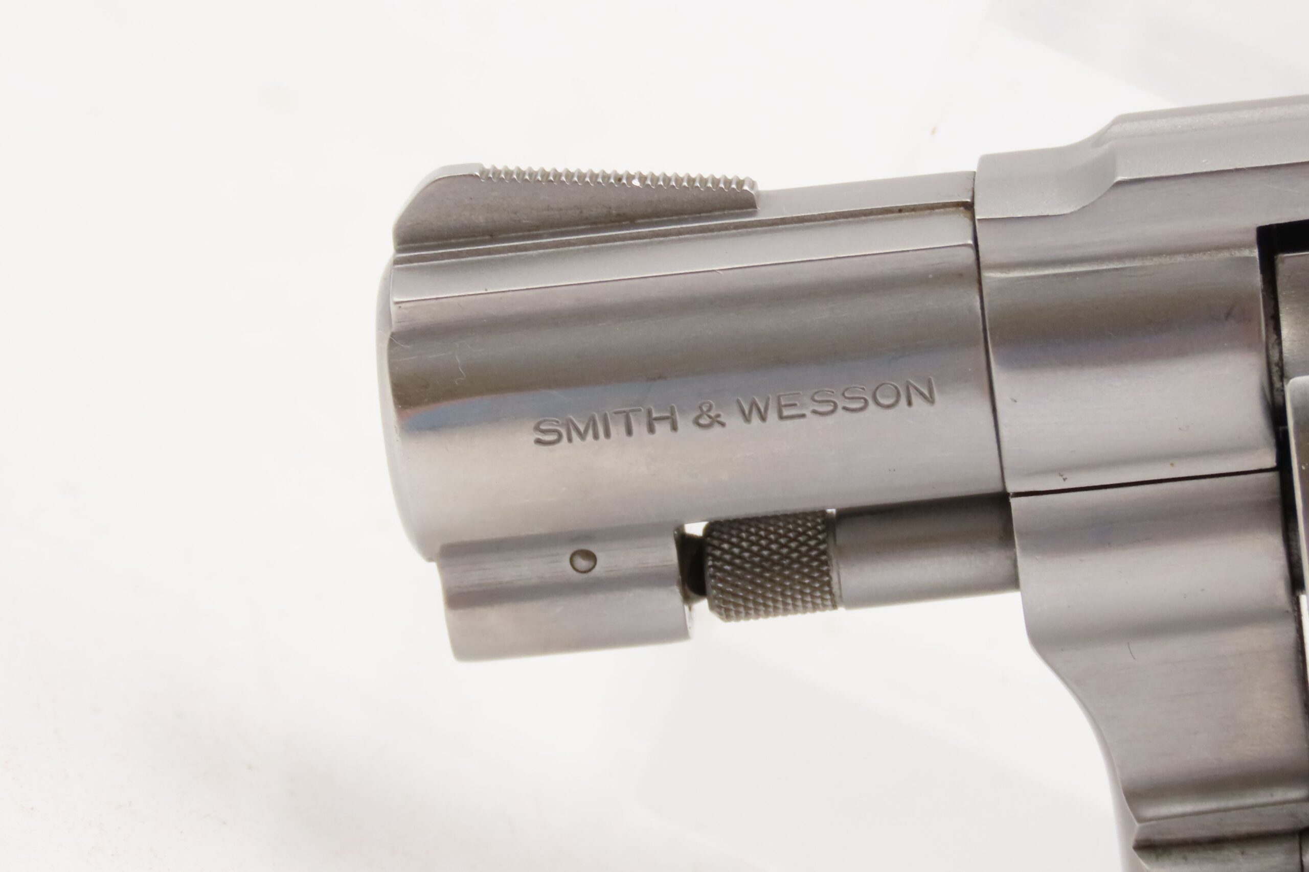 SMITH & WESSON M940 9mm SELF DEFENSE 1990s made Stainless SNUBNOSE Revolver DOUBLE ACTION Hammerless S&W CONCEAL/CARRY Handgun - Image 6